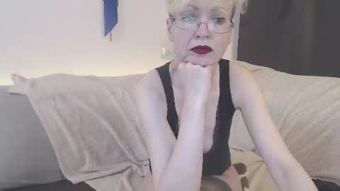 Mari online show from 06/18/26, 03:16