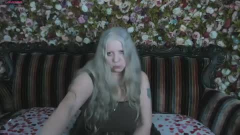 Snapshot of mariabelladonna chatting on 04/26/26, 07:11 Maria online show from 04/26/26, 07:11