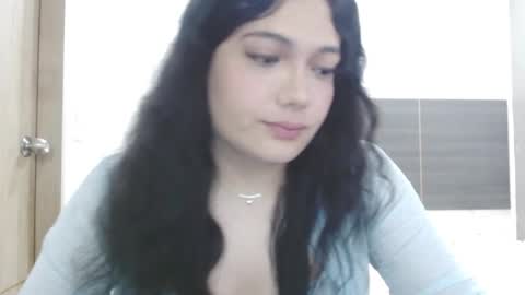 Snapshot of mariabril77 chatting on 10/16/25, 01:56 Call me Mara online show from 10/16/25, 01:56