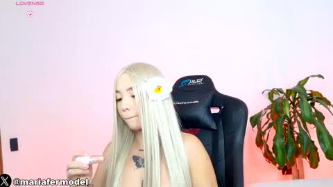 Snapshot of mariafer05 chatting on 02/04/26, 06:14 Maria Fer online show from 02/04/26, 06:14