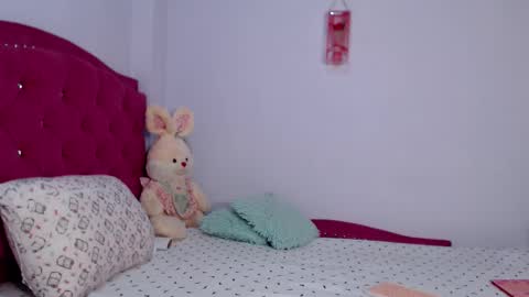 Snapshot of mariagills chatting on 11/18/25, 10:25 Giselle Mara online show from 11/18/25, 10:25