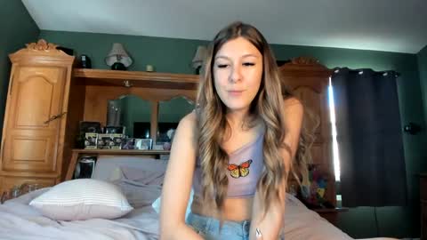 Snapshot of mariahpinkkitty chatting on 05/19/26, 12:38 Pinkkitty online show from 05/19/26, 12:38