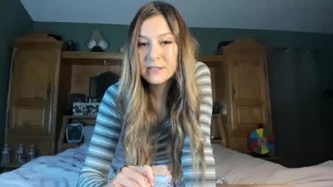Snapshot of mariahpinkkitty chatting on 05/28/26, 03:26 Pinkkitty online show from 05/28/26, 03:26