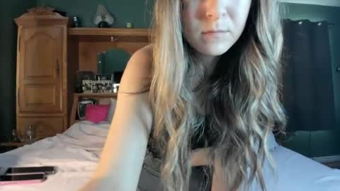 Snapshot of mariahpinkkitty chatting on 06/30/26, 12:00 Pinkkitty online show from 06/30/26, 12:00