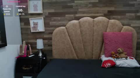 Snapshot of mariahsugarrr chatting on 05/06/26, 01:57 mariahsugarrr online show from 05/06/26, 01:57