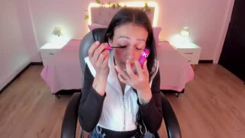 Snapshot of mariam_lopez__ chatting on 06/14/26, 03:30 Mariam online show from 06/14/26, 03:30