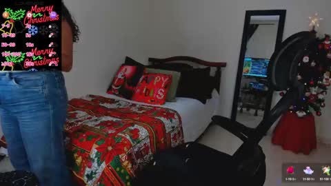 Snapshot of mariamcastillo chatting on 12/11/24, 08:04   Mariam Castiblanco online show from 12/11/24, 08:04