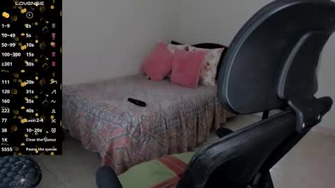 Snapshot of mariamcastillo chatting on 02/06/25, 12:54   Mariam Castiblanco online show from 02/06/25, 12:54