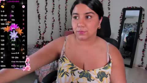 Snapshot of mariamcastillo chatting on 03/06/25, 05:46   Mariam Castiblanco online show from 03/06/25, 05:46