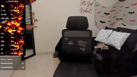 Snapshot of mariamcastillo chatting on 10/16/25, 11:17   Mariam Castiblanco online show from 10/16/25, 11:17