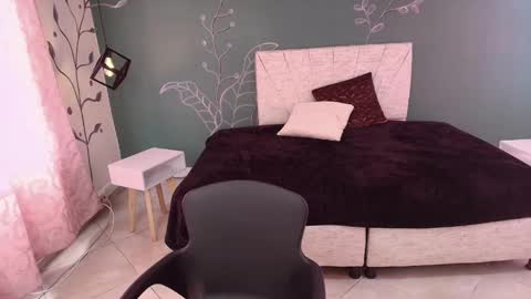 M A R I A N A online show from 02/20/25, 07:30