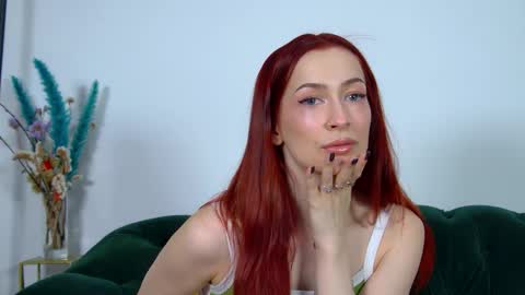 Snapshot of mariamenson chatting on 05/28/26, 06:49 MariaMenson online show from 05/28/26, 06:49