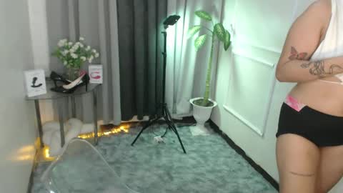 maria online show from 03/04/25, 03:44