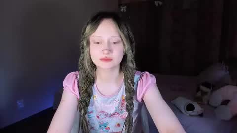 Snapshot of mariamilkis chatting on 07/20/26, 01:20 Maria online show from 07/20/26, 01:20