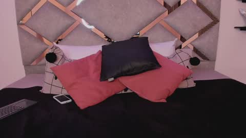 Snapshot of marian_pinzon chatting on 02/07/25, 02:50 Marian online show from 02/07/25, 02:50