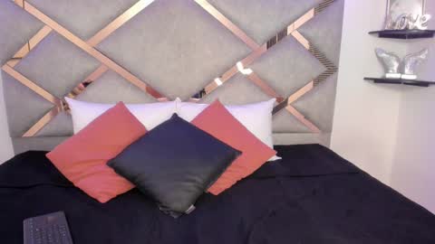 Snapshot of marian_pinzon chatting on 03/02/25, 02:41 Marian online show from 03/02/25, 02:41