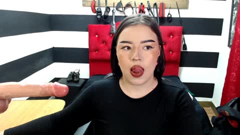 Marian online show from 02/01/25, 03:30