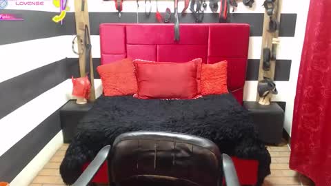 Marian online show from 09/19/25, 02:35