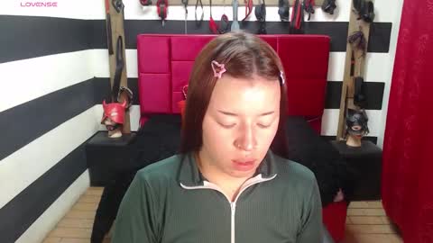 Marian online show from 10/20/25, 03:07