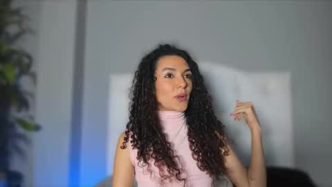 Snapshot of marian_skinny chatting on 12/26/24, 11:35 Marian online show from 12/26/24, 11:35