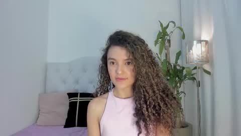 Snapshot of marian_skinny chatting on 10/18/25, 09:48 Marian online show from 10/18/25, 09:48