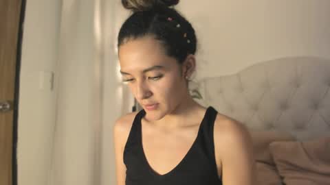 Marian online show from 04/20/26, 06:05