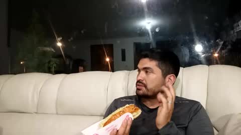 Mariana online show from 02/27/26, 03:39