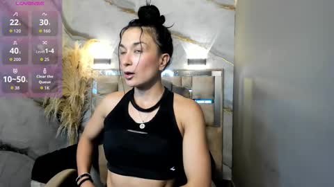 Mariana online show from 03/13/26, 04:02