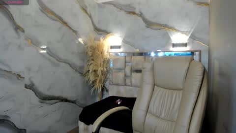 Mariana online show from 03/16/26, 11:58