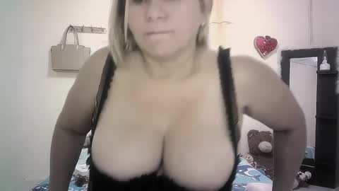 Snapshot of mariana995649 chatting on 07/16/26, 12:44 mariana995649 online show from 07/16/26, 12:44