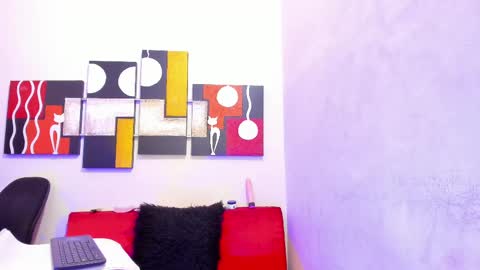 mariana_16_ online show from 02/18/25, 08:14