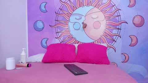 mariana_16_ online show from 11/07/25, 07:47