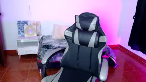 mariana__666 online show from 11/01/25, 04:36