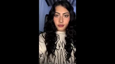 Snapshot of mariana______ chatting on 03/18/26, 03:09 Mariana Brand online show from 03/18/26, 03:09