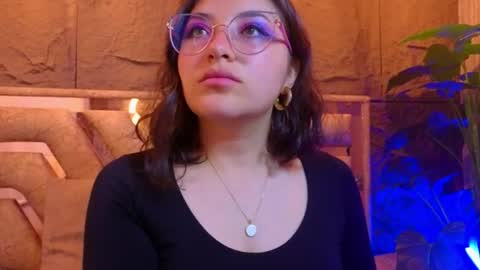 Snapshot of mariana_aldana_ chatting on 06/14/26, 12:18 marii online show from 06/14/26, 12:18