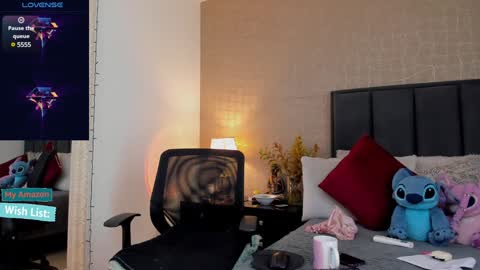 Snapshot of mariana_c chatting on 01/22/25, 02:46 Mar y online show from 01/22/25, 02:46