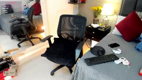 Snapshot of mariana_c chatting on 09/23/25, 03:15 Mar y online show from 09/23/25, 03:15