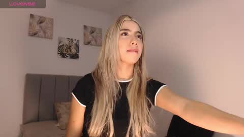 Mariana online show from 02/28/26, 12:22