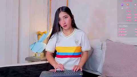 Mariana   online show from 06/23/26, 11:19
