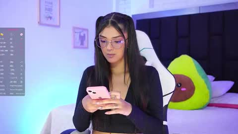 Mariana  online show from 11/06/25, 07:04