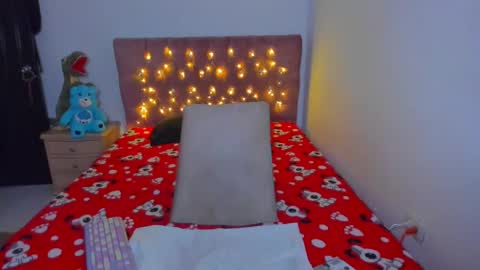 Snapshot of mariana_pervert chatting on 12/03/24, 08:27 Mariana. online show from 12/03/24, 08:27