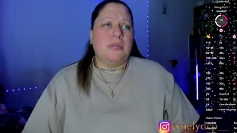 Snapshot of mariana_spellman chatting on 07/18/26, 04:49 Emely online show from 07/18/26, 04:49