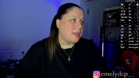 Snapshot of mariana_spellman chatting on 07/19/26, 11:52 Emely online show from 07/19/26, 11:52
