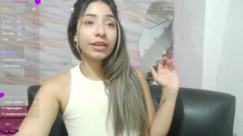 Snapshot of mariana_turner chatting on 02/04/25, 05:21 Mariana turner online show from 02/04/25, 05:21