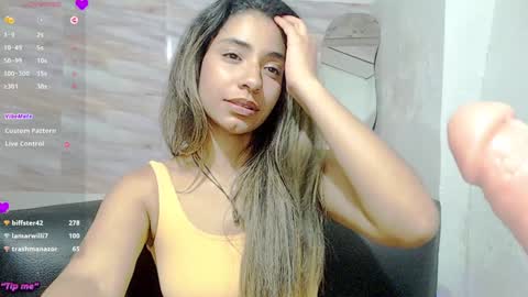 Snapshot of mariana_turner chatting on 02/06/25, 06:08 Mariana turner online show from 02/06/25, 06:08