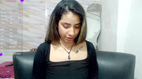 Snapshot of mariana_turner chatting on 02/08/25, 02:15 Mariana turner online show from 02/08/25, 02:15