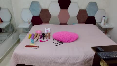 mariana online show from 03/16/26, 03:27