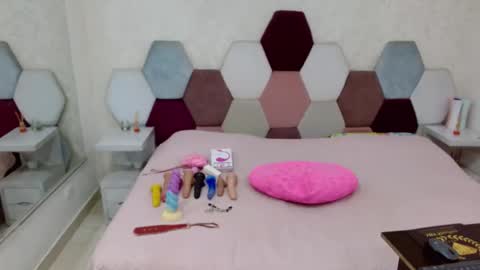 mariana online show from 03/23/26, 02:32