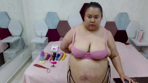 mariana online show from 04/13/26, 04:23