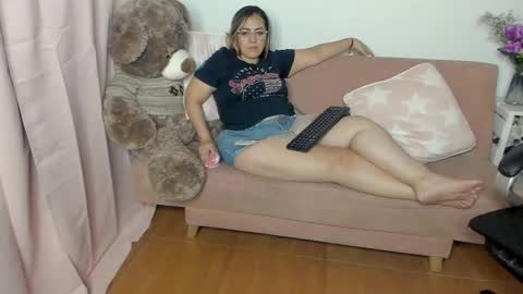 Mariana Lopez online show from 03/07/25, 05:40